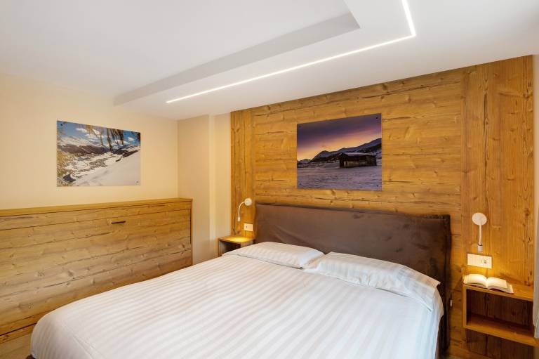 Apartment 'A Due Passi Verde' with Mountain View, Balcony and Wi-Fi — photo 5