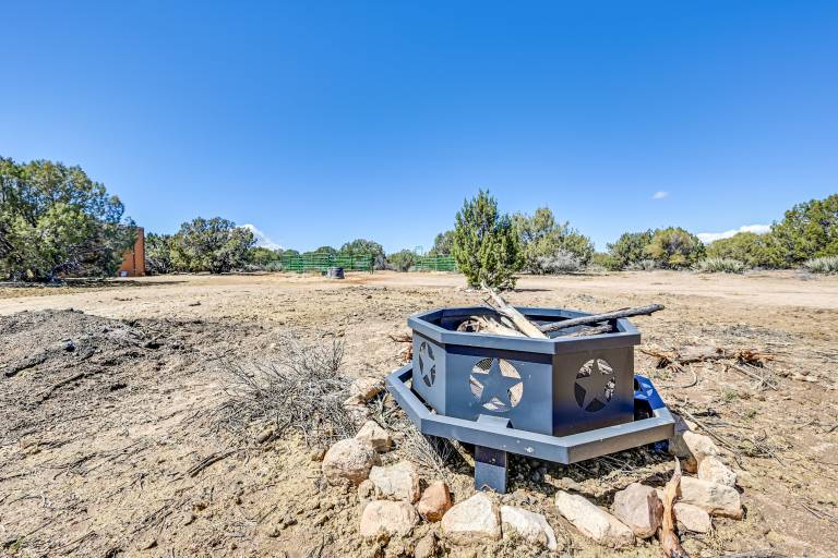 Kingman Vacation Rental w/ Private Yard & Fire Pit — photo 2