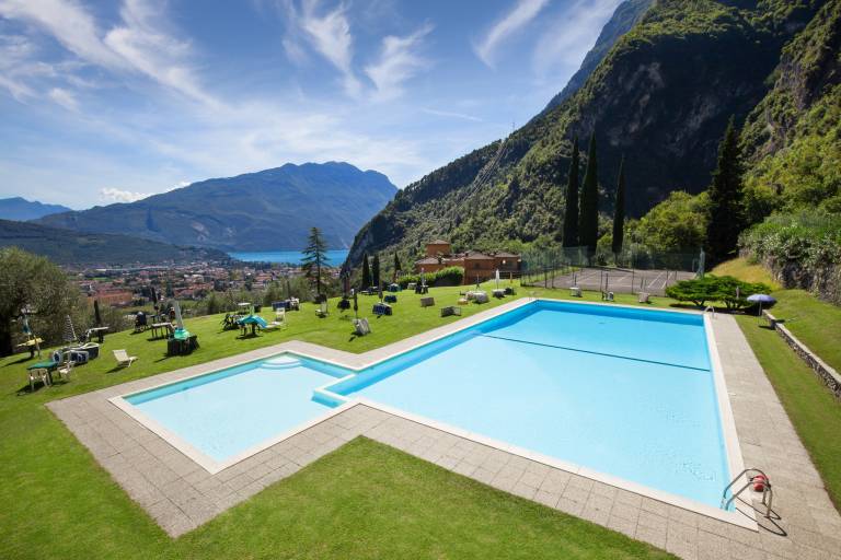 Ferienwohnung mit Hund in Riva del Garda für max. 4 Gäste Ferienwohnung mit Hund in Riva del Garda für max. 4 Gäste