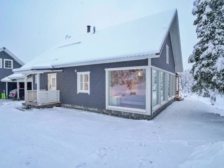 Vacation home with sauna & patio in Kuusamo
