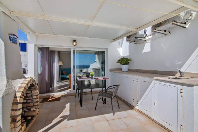 Apartment 'Vista Mar' with Sea View, Wi-Fi and Air Conditioning — photo 4