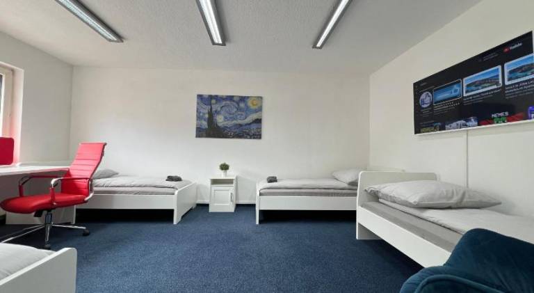 Bed & Breakfast  Dietzenbach