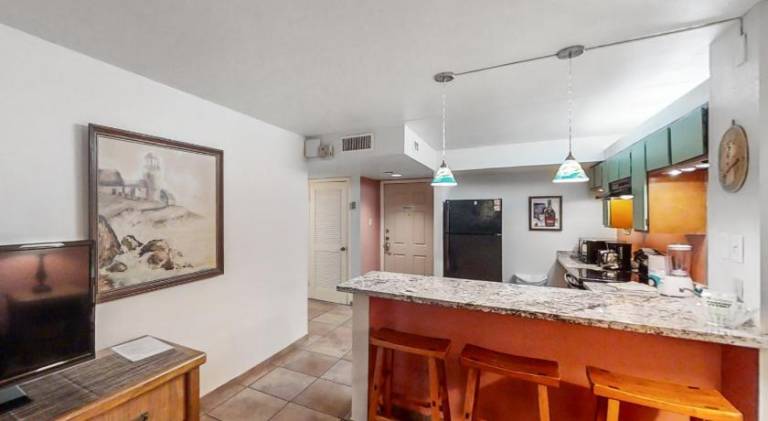 Charming apartment with hot tub & pool | Beach nearby | Pets allowed — photo 5