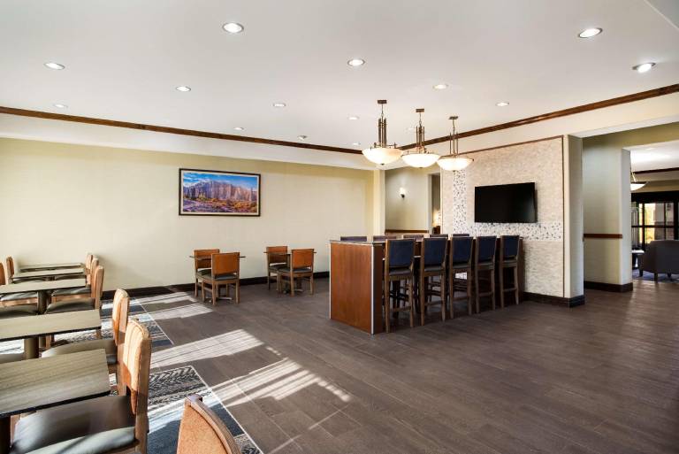 Best Western Gallup West — photo 5
