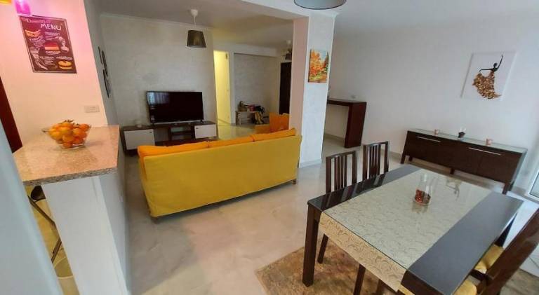 Beautiful apartment with hot tub | Near Egyptian Museum | Pets allowed — photo 2
