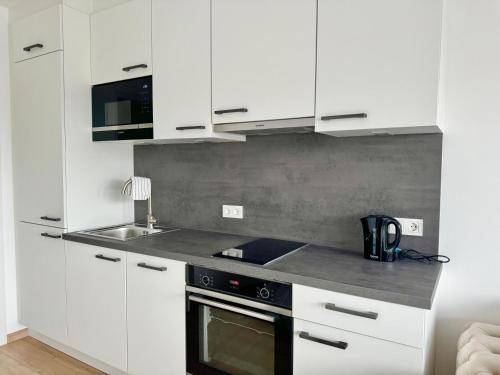 Rental apartment with patio — photo 5