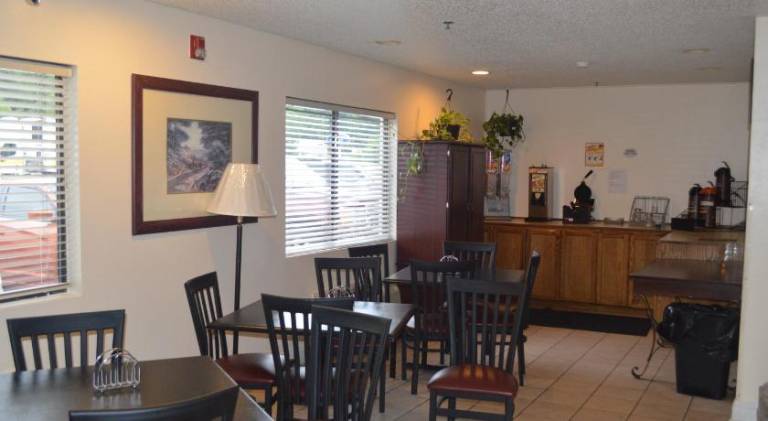 American Elite Inn — photo 4