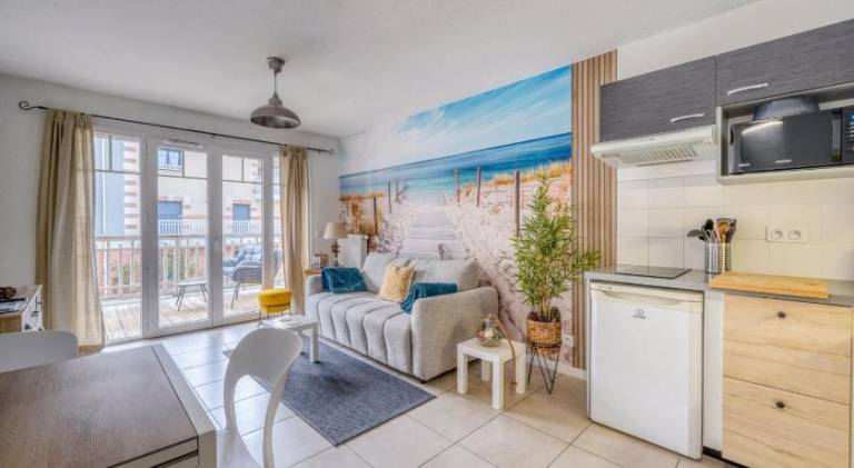 Holiday apartment with private pool — photo 3