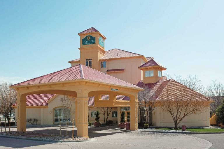 La Quinta Inn & Suites by Wyndham Denver Southwest Lakewood in Lakewood, CO