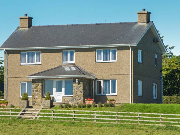 Cabin  Chwilog