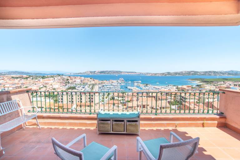 Apartment with fast internet & terrace | Sea view | Close to the beach | Dogs allowed — photo 2