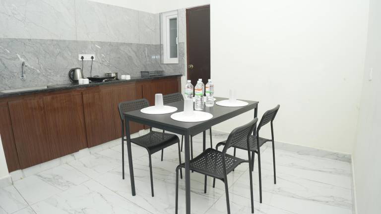 Apartment with patio — photo 3