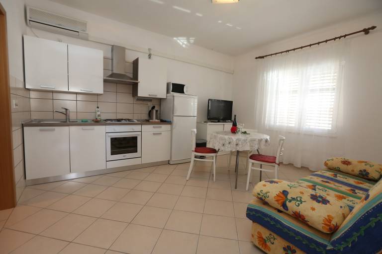 Apartment with patio, barbeque & garden | Next to the beach | Dogs allowed — photo 2