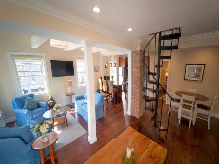 Condo Newport
