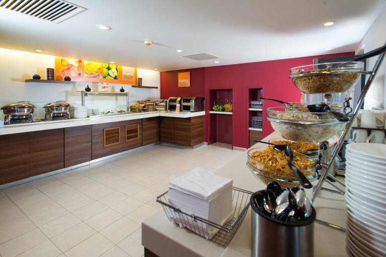 Holiday Inn Express Leeds City Centre By IHG — photo 4