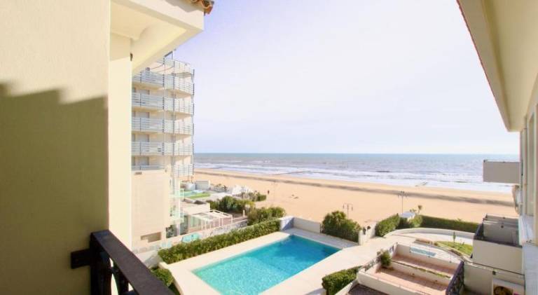 Rental apartment with terrace & pool | Next to the beach | Pet-friendly — photo 3