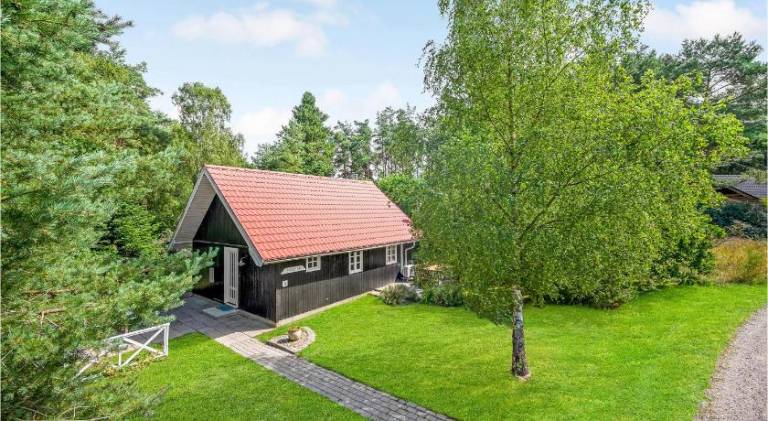 Vacation home with hot tub in Ebeltoft