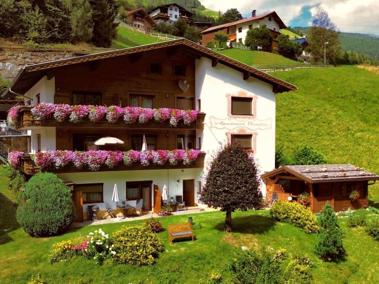 Ferienwohnung im Tiroler Stil für 2 bis 3 Personen