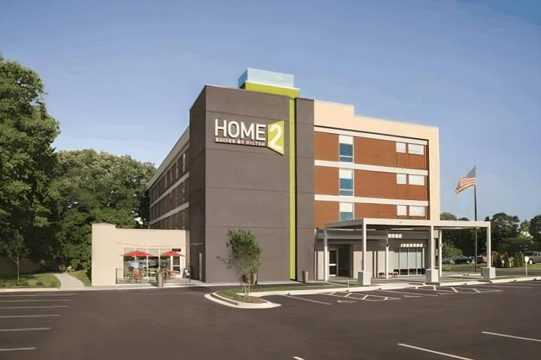 Home2 Suites by Hilton Lexington Keeneland Airport in Lexington, KY