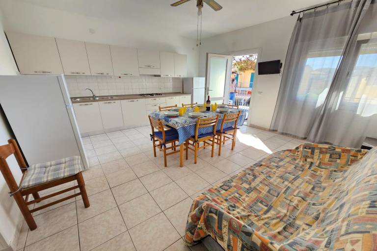 Holiday apartment with patio — photo 3