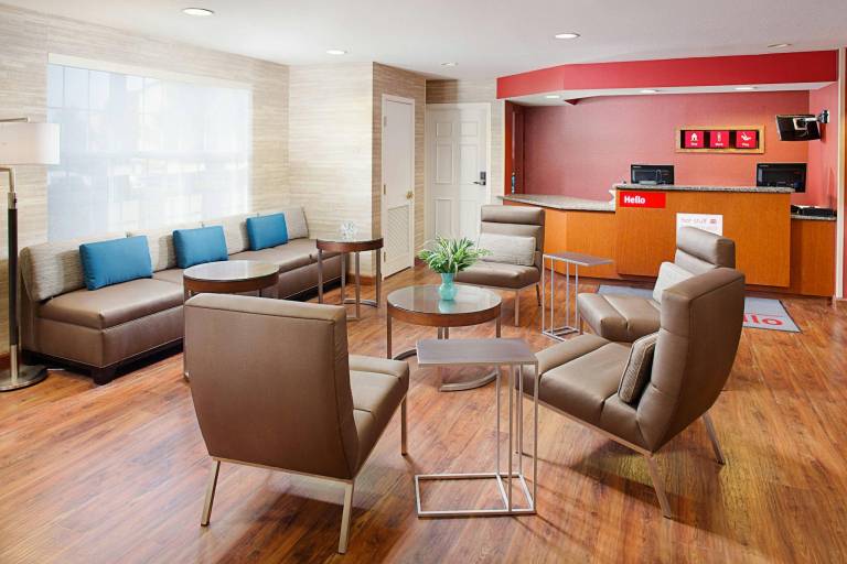 TownePlace Suites by Marriott Manchester-Boston Regional Airport — photo 5