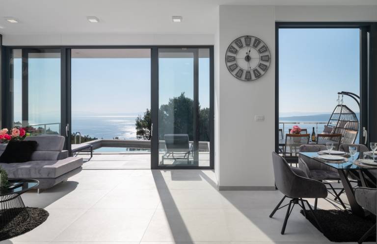 Family-friendly lovely villa with private pool, garden & BBQ | Water view | Close to the beach | Dogs allowed — photo 3