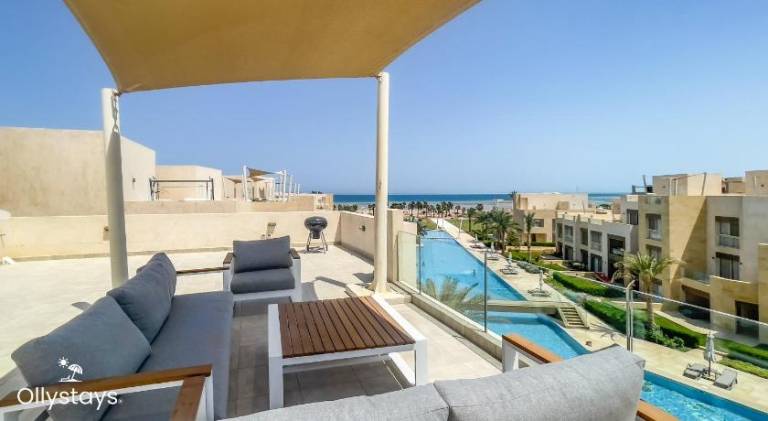 Holiday apartment with pool — photo 3