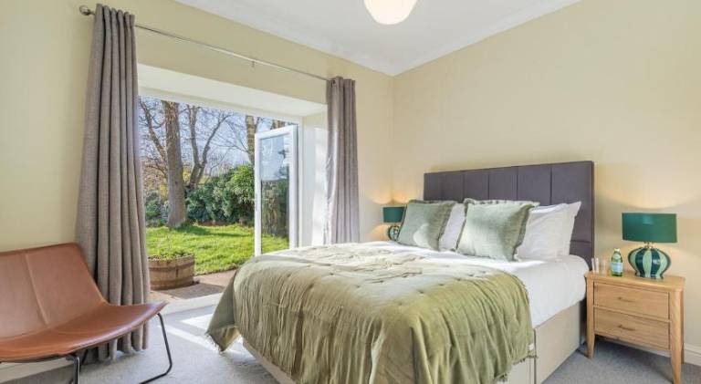 Charming vacation home | Pets allowed — photo 2