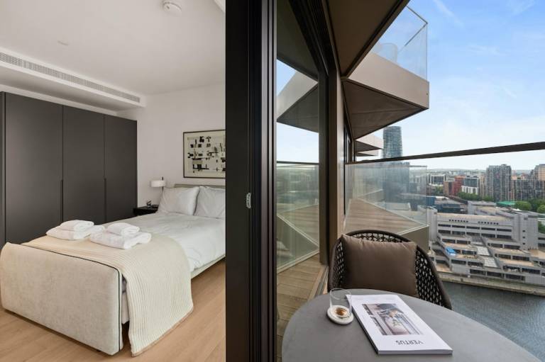 Condo  London