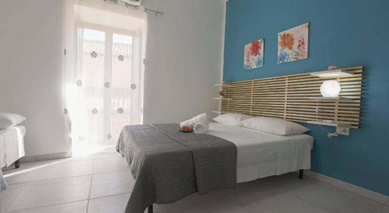 Apartment with 1 room for 5 persons in Agrigento