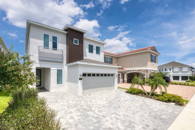 Luxury Home with Themed Rooms, Air Hockey near Disney with Waterpark & Resort Access at Encore Resort - 7699GR — photo 2