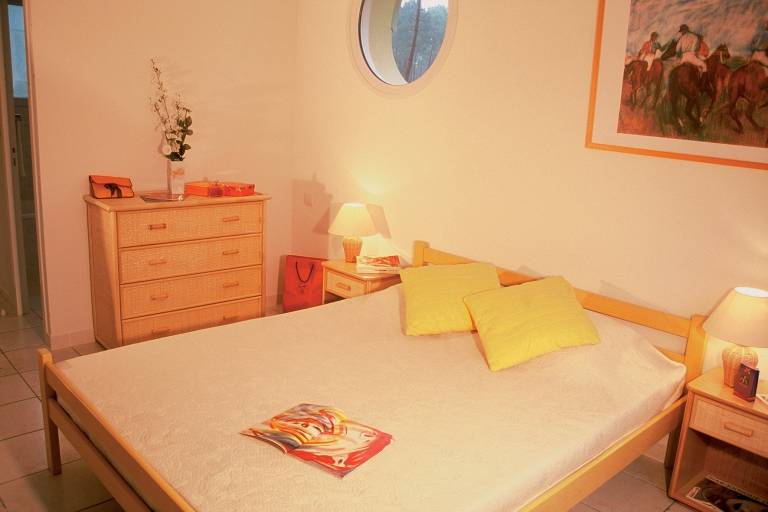 Children-friendly nice villa with yard, pool & patio | Golf view | Pets allowed — photo 5