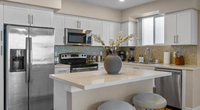 Oceanfront Serenity - 2BR Marina del Rey Luxury Suite — photo 4