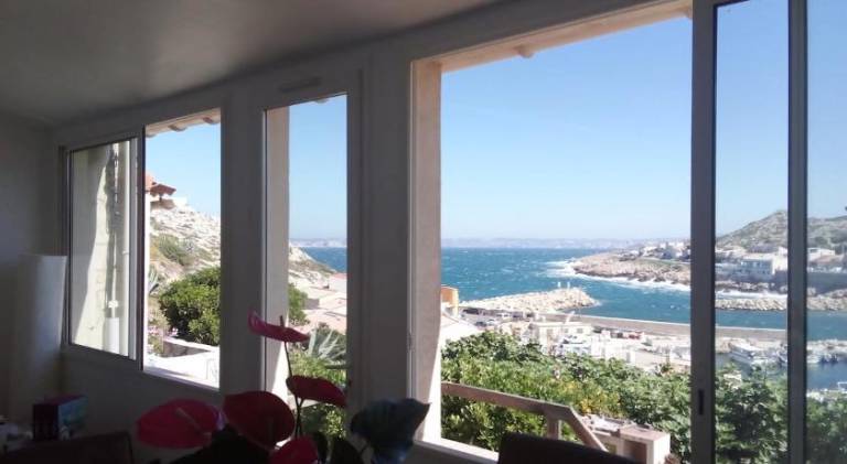 House with barbecue, garden & patio | Perfect for remote work in Marseille