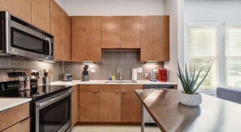 Pleasant apartment with pool | Pet-friendly — photo 5