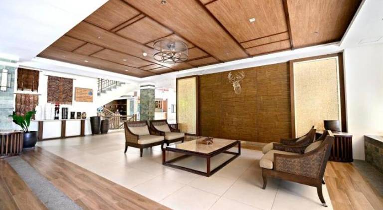 Serviced apartment with terrace & garden — photo 2