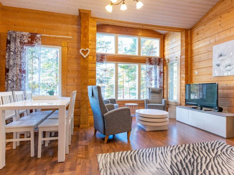 Vacation home with sauna & terrace | Nature view — photo 5
