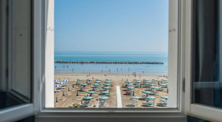 Pleasant holiday apartment with terrace | Beach nearby | Dogs allowed in Rimini