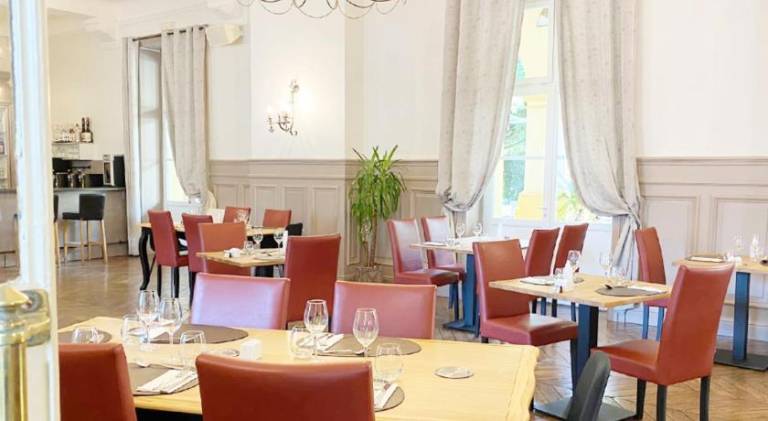 Grand Hotel de Bourbon-Lancy - Spa et Restaurant - Logis — photo 2