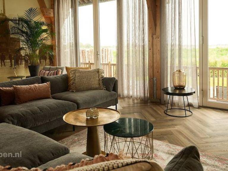 Beautiful vacation home with terrace | Pet-friendly — photo 2