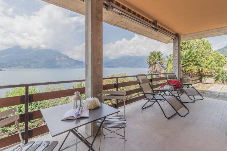 Esplorate il lago di Como in una casa vacanze a Varenna - HomeToGo