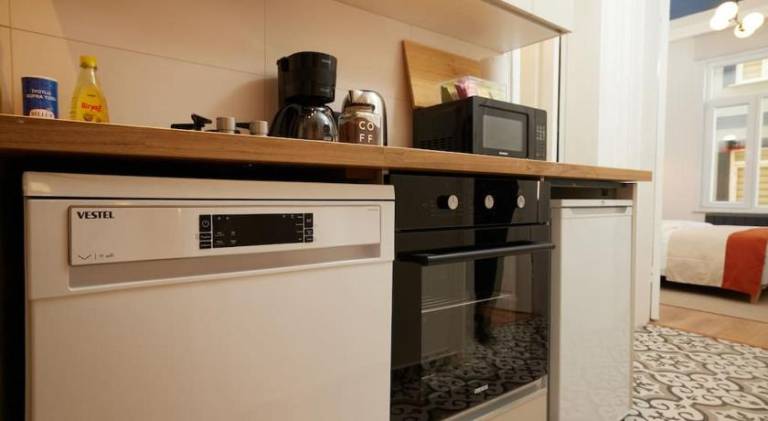 Stunning 3BR 2Bath AC in Center - Santur D3 — photo 5