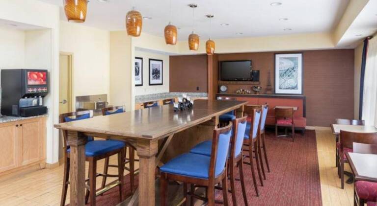 Hampton Inn Lubbock — photo 2