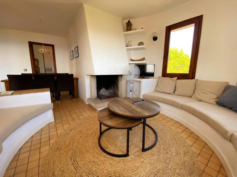 Apartment with yard, pool & terrace | Sea view — photo 3