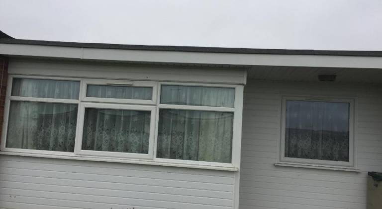 2 bed dog friendly chalet on sunbeach Scratby in Great Yarmouth