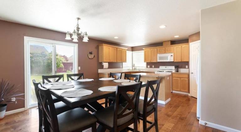 Vacation home with 4 rooms for 10 persons in Pasco, WA