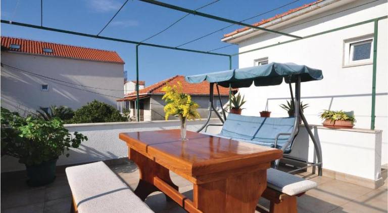 Apartment with 3 rooms for 6 persons — photo 3