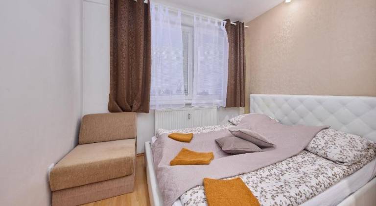 Apartment with 2 rooms for 5 persons in Bratislava