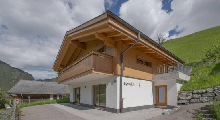 Vacation home with 2 rooms for 6 persons in Interlaken
