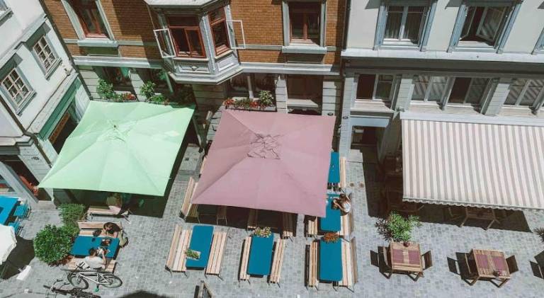 Holiday apartment with patio — photo 3